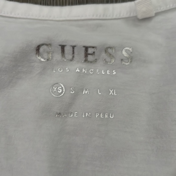 Absolutely gorgeous top 🤍. Size XS - Picture 2 of 5